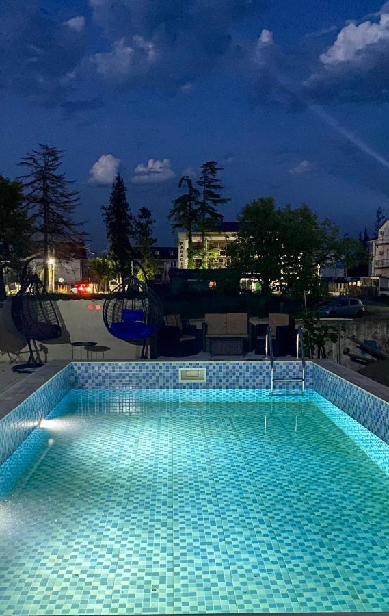 Tornado Hotel Ureki Kültér fotó